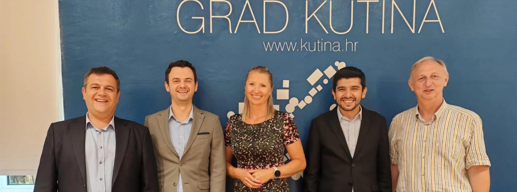 Uprava Petrokemije posjetila Grad Kutinu i održala radni sastanak s gradskim vodstvom