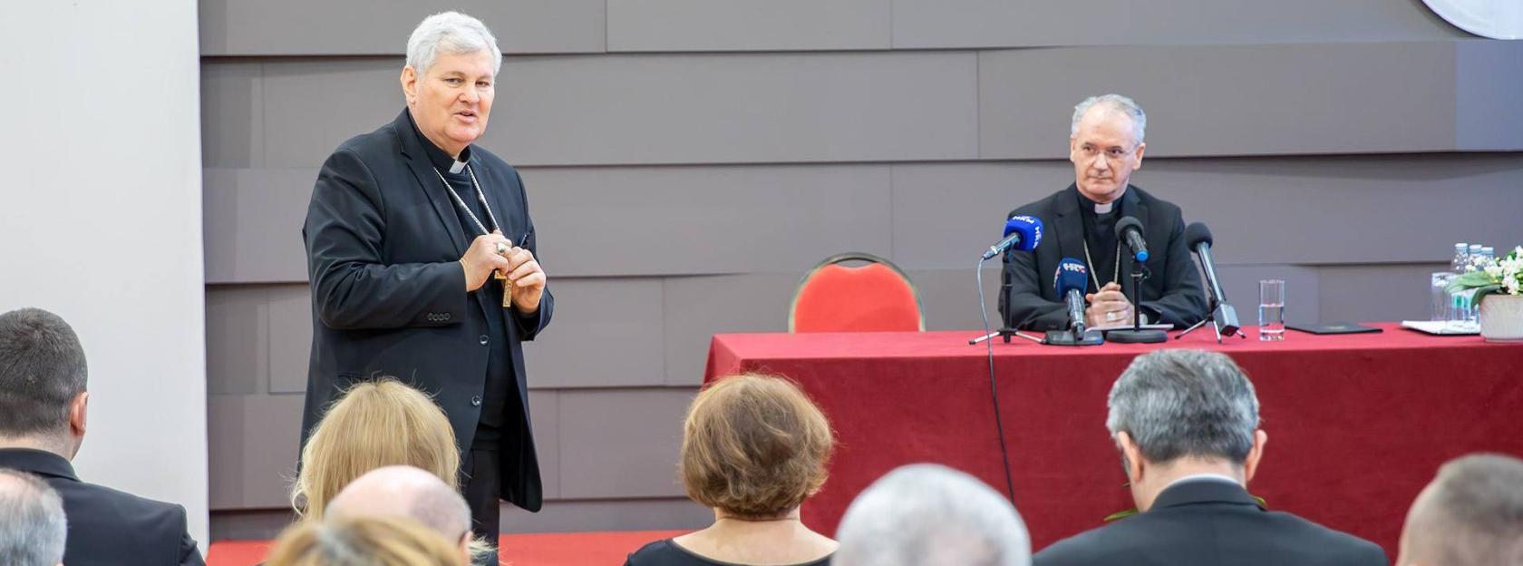 Gradonačelnik Babić sudjelovao na tradicionalnom Molitvenom doručku Sisačke biskupije