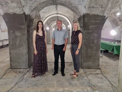 Ravnateljica Muzeja Jasmina Uroda Kutlić, gradonačelnik Grada Kutine Zlatko Babić, zamjenica gradonačelnika Ivana Grdić