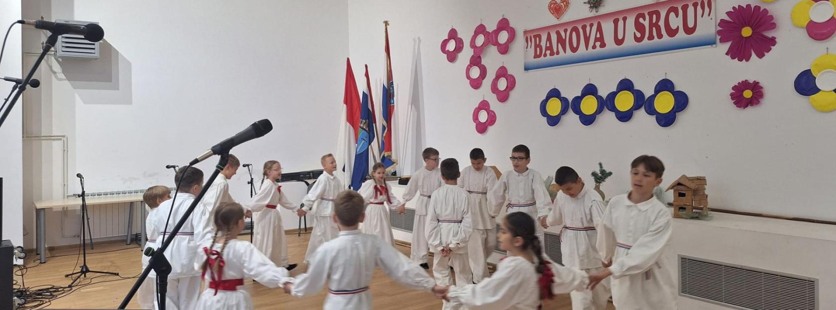 XVI. susreti folklora „Banova u srcu“ ponovno okupili čuvare tradicije u Banovoj Jaruzi