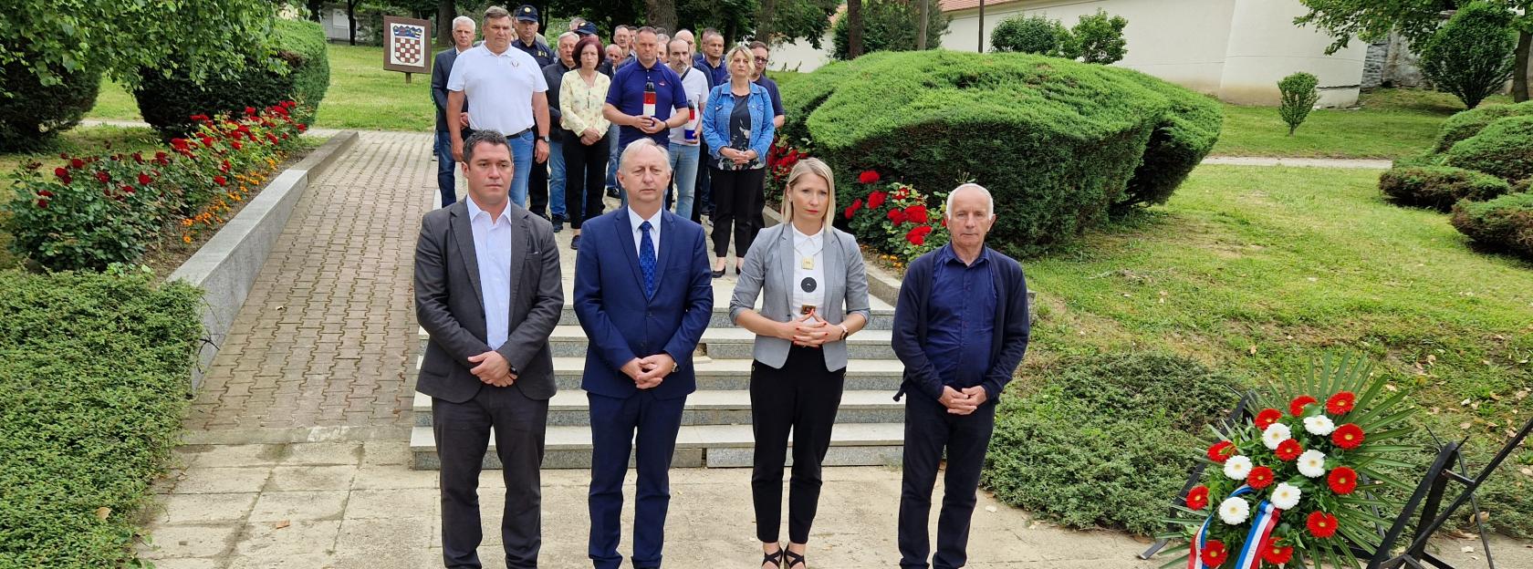 U Kutini položeni vijenci povodom Dana državnosti