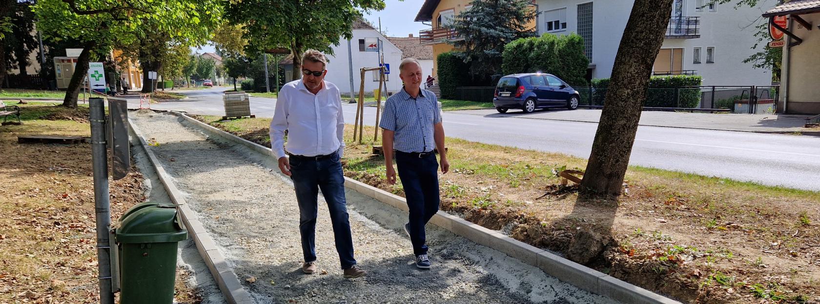 Radovi na pješačkoj stazi kod Doma zdravlja Kutina