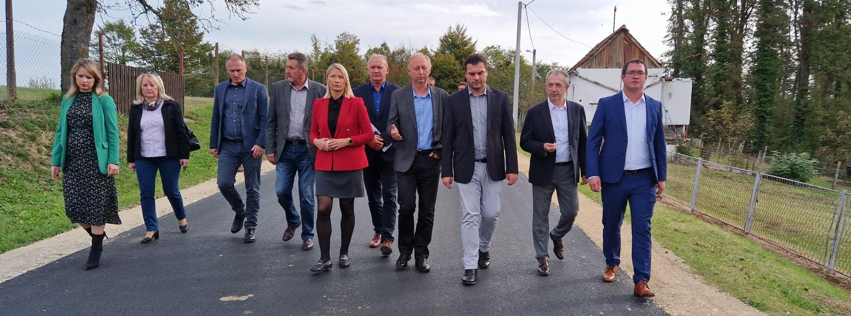 Nova prometnica u Mišinki i uskoro gotovi radovi na uređenju Doma za starije i nemoćne u Kutini