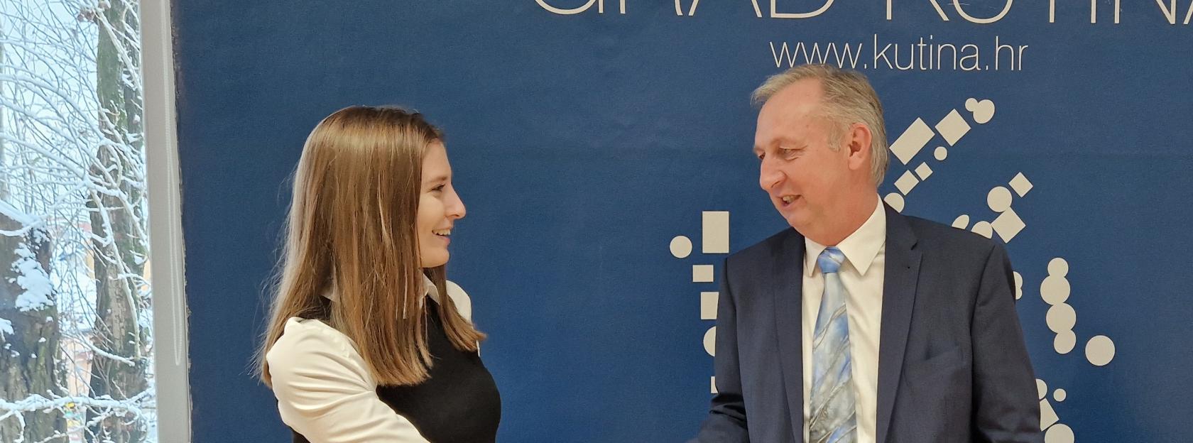 Stipendije kutinskim studenticama i studentima za akademsku 2023./2024. godinu