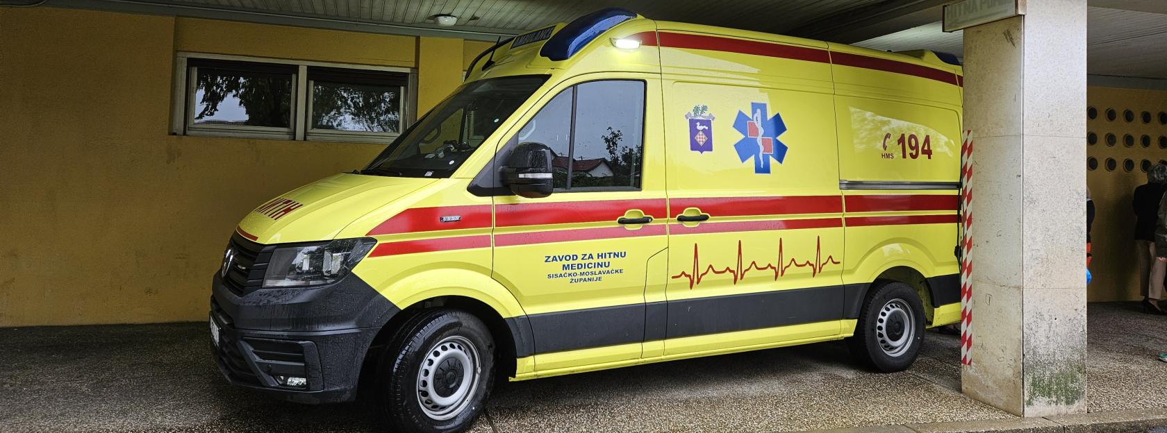 Grad Kutina osigurao novo vozilo hitne medicinske pomoći za građane