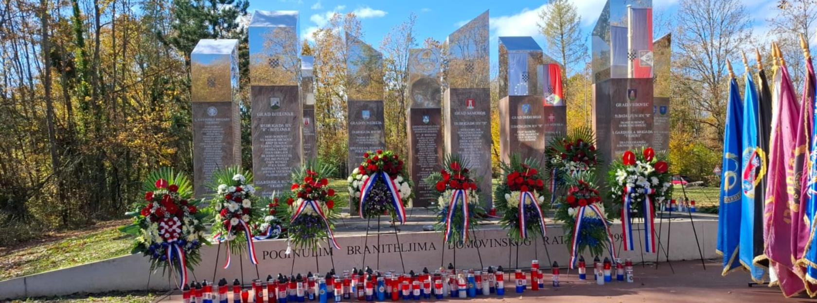 Obilježena 34. obljetnica početka oslobađanja Zapadne Slavonije – izaslanstvo Grada Kutine odalo počast poginulim braniteljima na Trokutu
