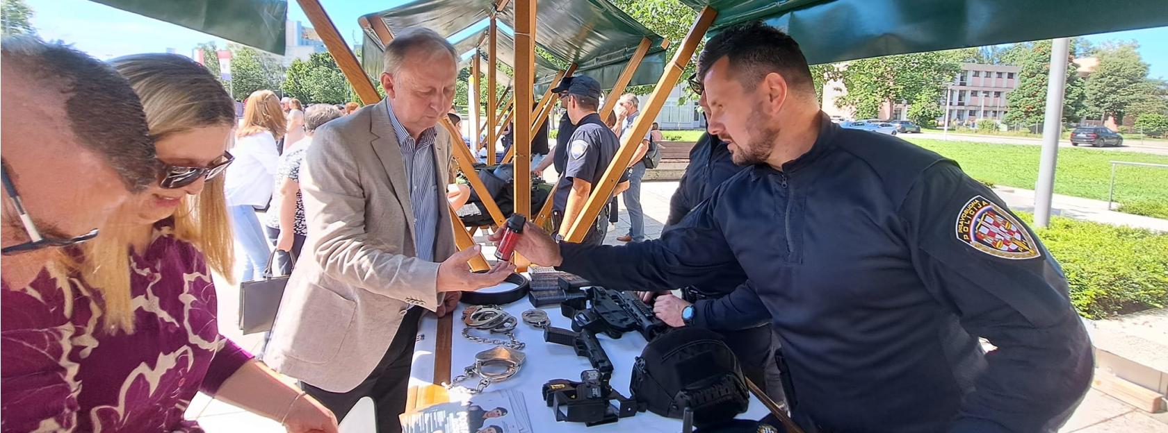 DAN OTVORENIH VRATA POLICIJSKE UPRAVE SISAČKO - MOSLAVAČKE