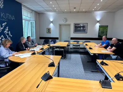 WhatsApp Image 2025-10-05 at 09.27.05 (2)