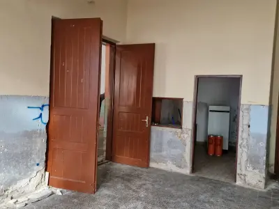 Husain - Društveni dom 6