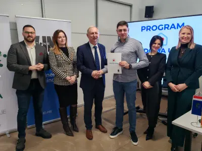 WhatsApp Image 2025-12-19 at 15.08.38 (4)