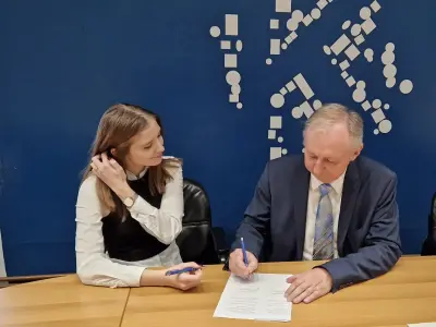 420065653_881950217267278_8236844878116113163_n