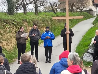 IMG-62bda274f066889bc2b28cf91c56cef7-V