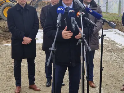 428697599_818065450362470_6668936030217129758_n