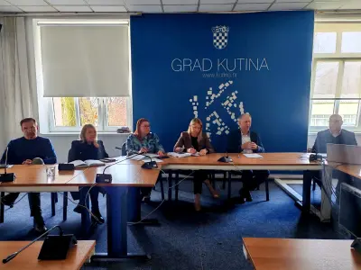 71a93f07-695e-4f08-83d8-b98c52bb5af6