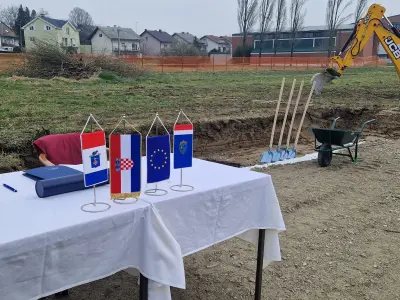 428682588_818065570362458_6175240437310162233_n