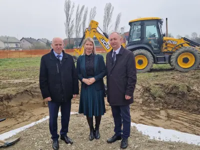 428702915_818065423695806_3350690335804318569_n