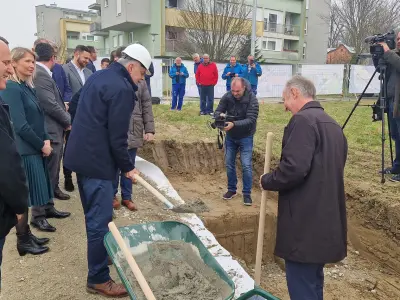 428700008_818065190362496_1012172823932300006_n