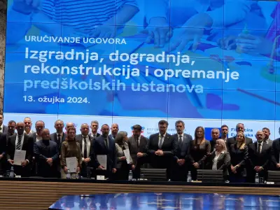 432543666_919541516841481_2565476610852855777_n