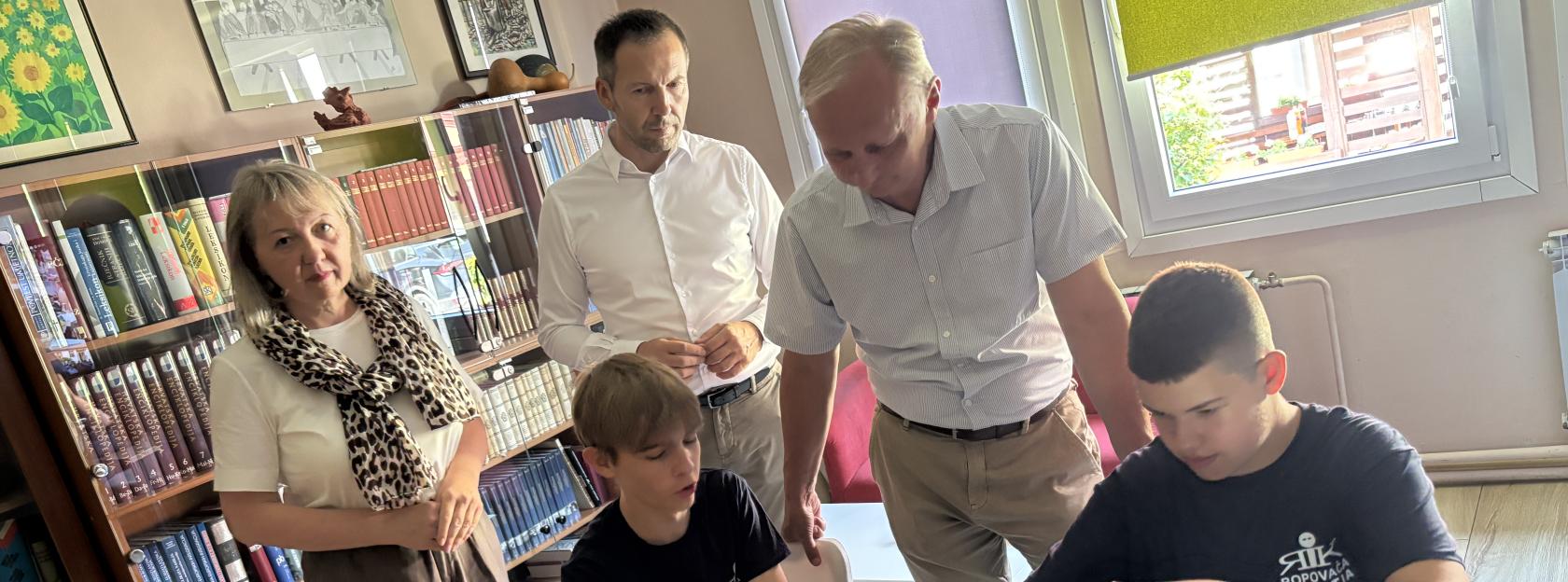 Sedmi STEMoslavina kamp otvoren u Kutini: Mladi robotičari stvaraju tehnologije budućnosti
