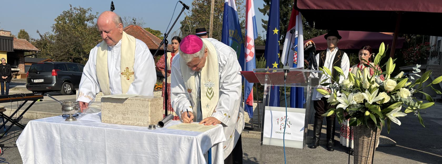 Položen kamen temeljac za Pastoralni centar brata Ivana Bonifacija Pavletića – novo duhovno i društveno središte Kutine